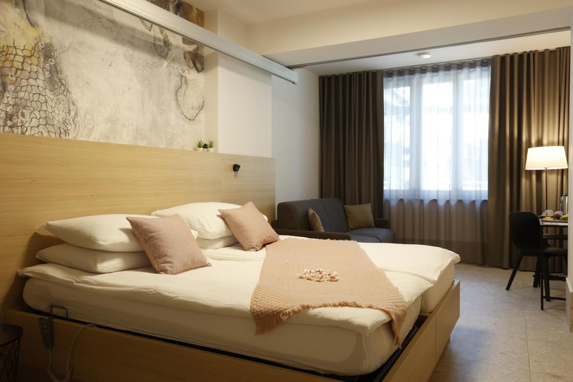 Floramare Health Resort Izola Exterior photo